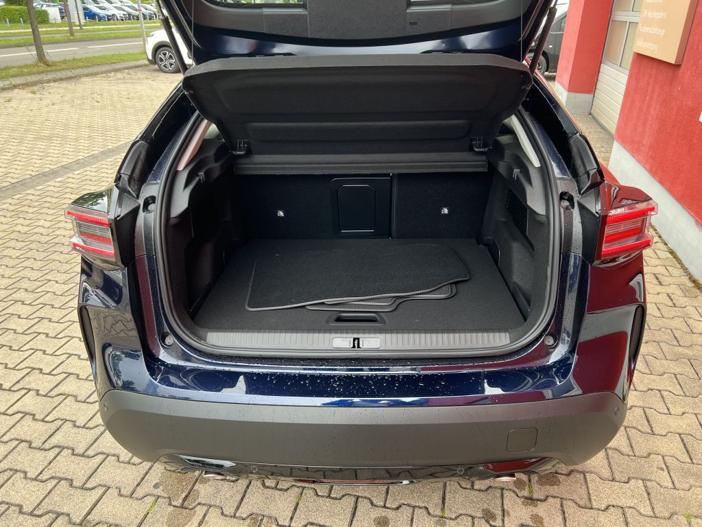 Fahrzeugabbildung Citroën C4 Hybrid 145 ë-DSC6 MAX Winter-Paket