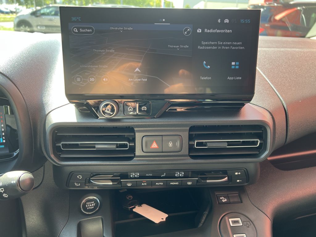 Fahrzeugabbildung Citroën Berlingo XL BlueHDi 130 EAT8 MAX 7 Sitze