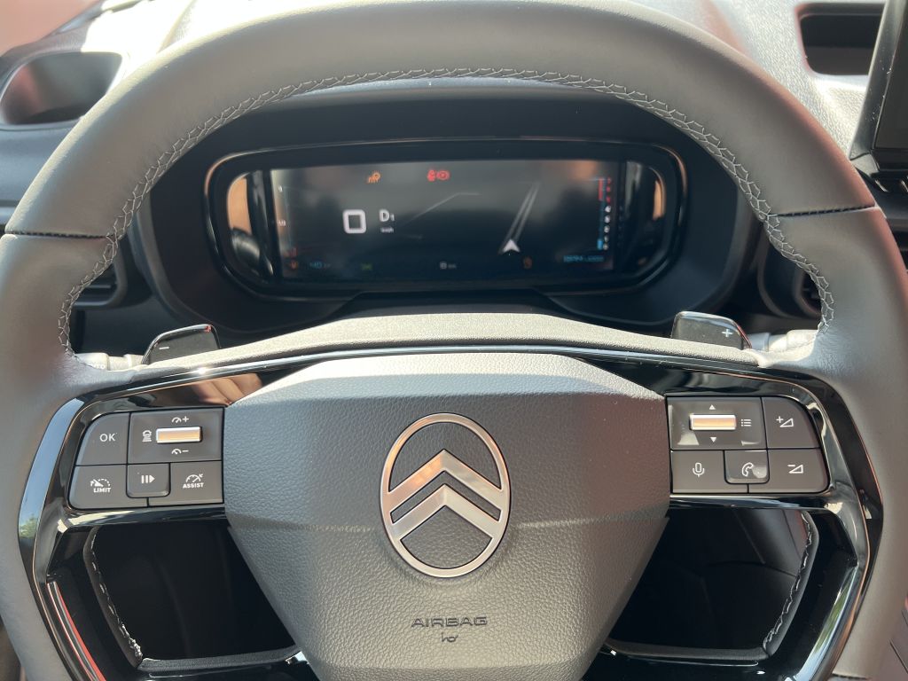 Fahrzeugabbildung Citroën Berlingo XL BlueHDi 130 EAT8 MAX 7 Sitze