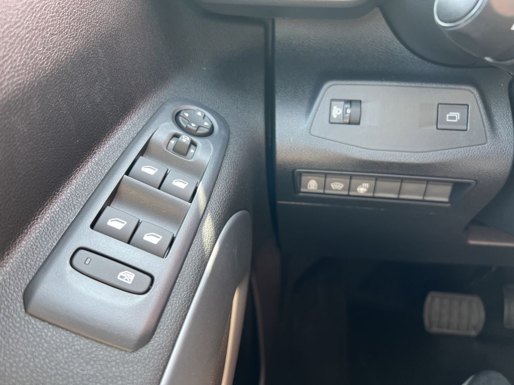 Fahrzeugabbildung Citroën Berlingo XL BlueHDi 130 EAT8 MAX 7 Sitze