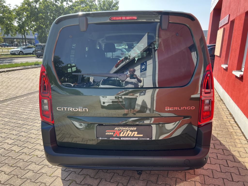 Fahrzeugabbildung Citroën Berlingo XL BlueHDi 130 EAT8 MAX 7 Sitze