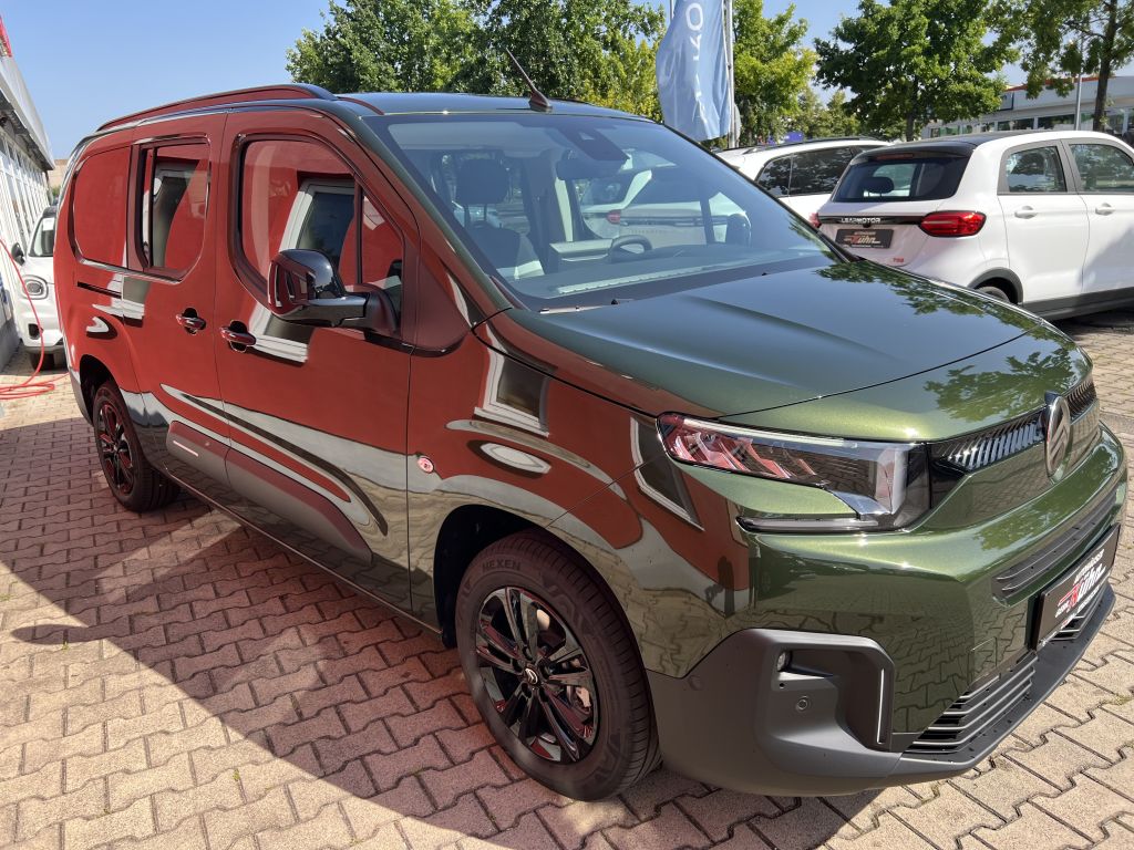 Fahrzeugabbildung Citroën Berlingo XL BlueHDi 130 EAT8 MAX 7 Sitze