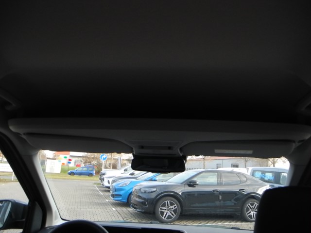 Fahrzeugabbildung Ford Tourneo Courier ACTIVE - Winter-Pak., Dach weiß