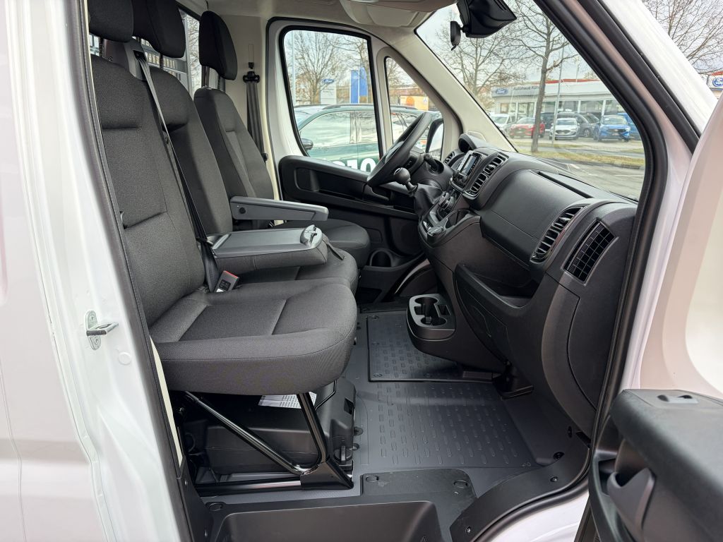 Fahrzeugabbildung Citroën Jumper Pritsche L2 3.5T Heavy Diesel 140 + AHK