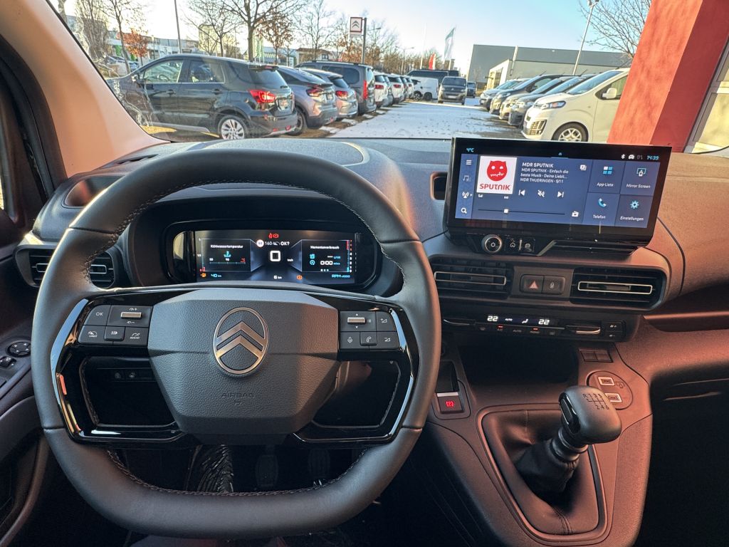 Fahrzeugabbildung Citroën Berlingo MPV XL Diesel 100 PLUS Style & Comfort