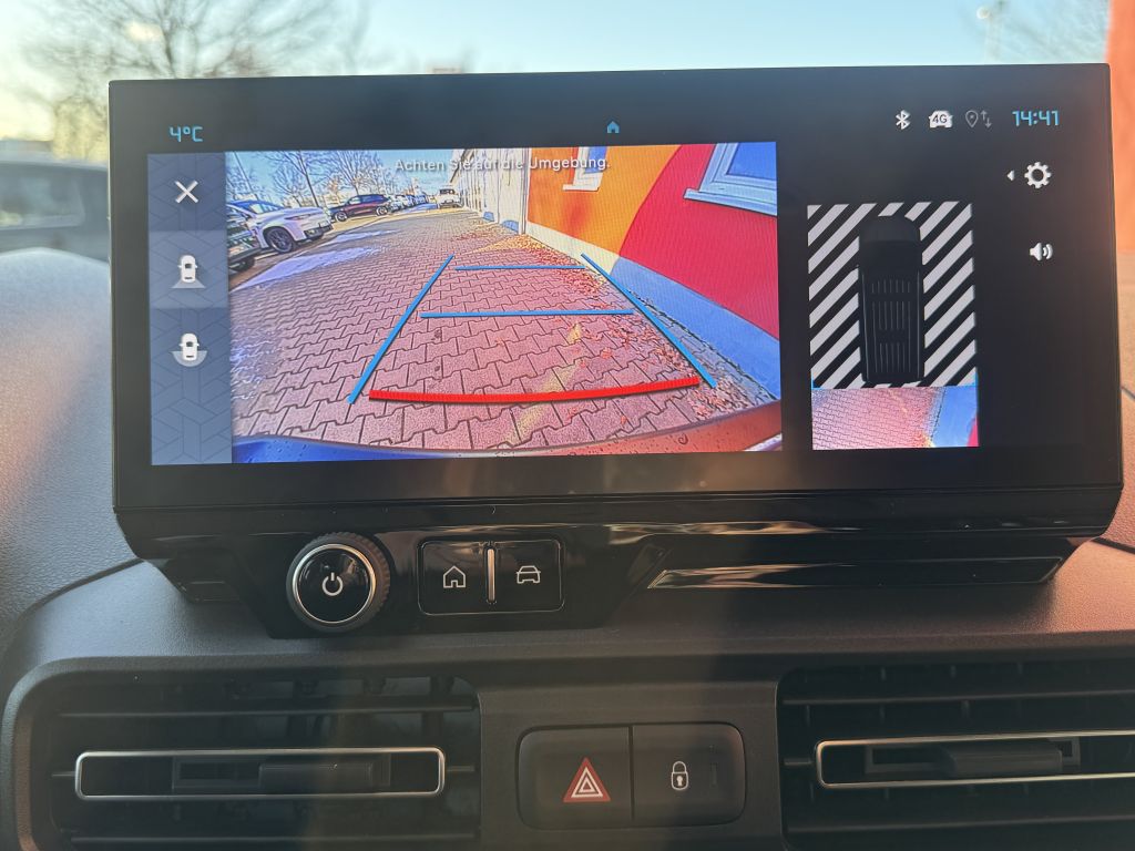 Fahrzeugabbildung Citroën Berlingo MPV XL Diesel 100 PLUS Style & Comfort