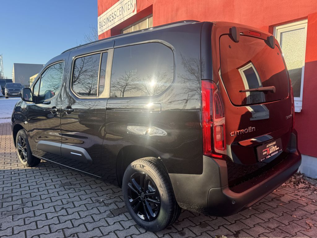 Fahrzeugabbildung Citroën Berlingo MPV XL Diesel 100 PLUS Style & Comfort