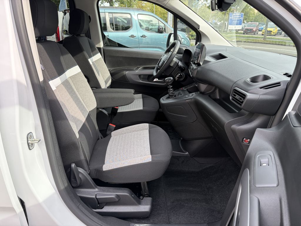 Fahrzeugabbildung Citroën Berlingo M Benzin 110 PLUS + Sitzheizung, Kamera