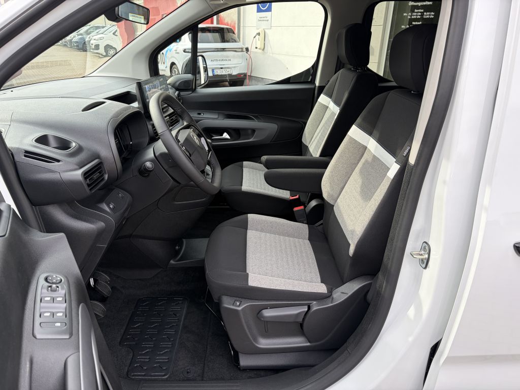 Fahrzeugabbildung Citroën Berlingo M Benzin 110 PLUS + Sitzheizung, Kamera