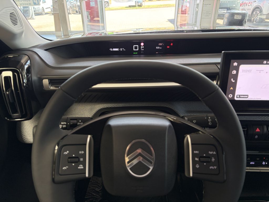 Fahrzeugabbildung Citroën e-C3 Aircross 113 Extended 54kWh MAX + Winter-P