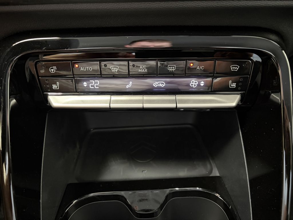 Fahrzeugabbildung Citroën e-C3 Aircross 113 Extended 54kWh MAX + Winter-P