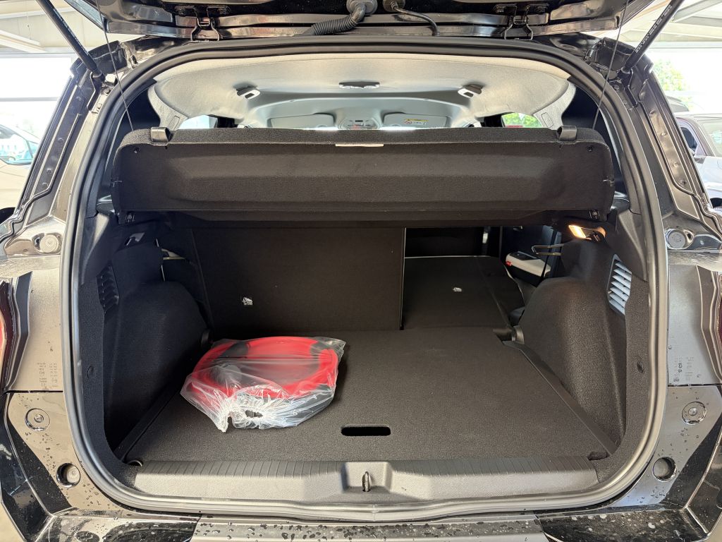 Fahrzeugabbildung Citroën e-C3 Aircross 113 Extended 54kWh MAX + Winter-P