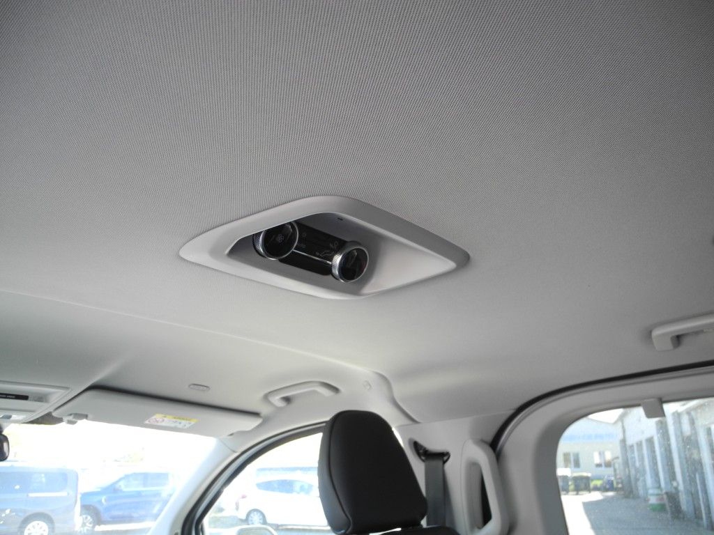 Fahrzeugabbildung Ford Tourneo Custom PHEV L2 Sport - Martix LED, Allw.