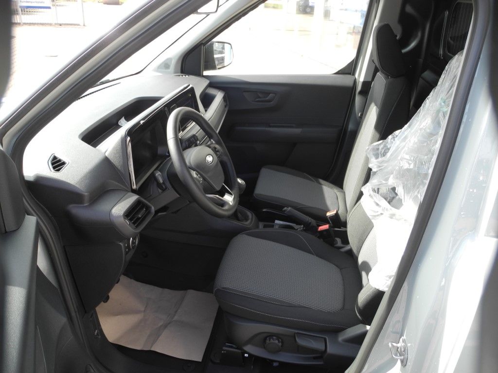Fahrzeugabbildung Ford Transit Courier Trend - Allw., Sitzh., Fenster H
