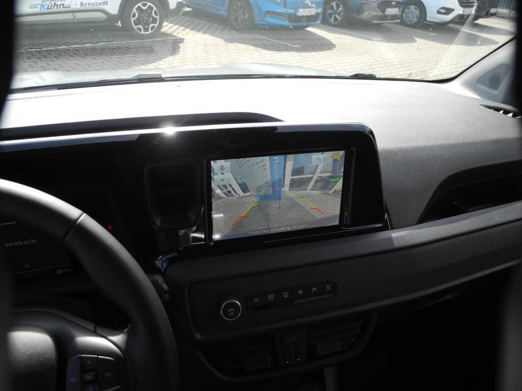 Fahrzeugabbildung Ford Transit Courier Trend - Allw., Sitzh., Fenster H