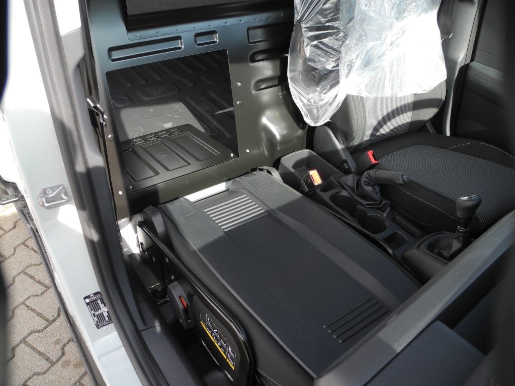 Fahrzeugabbildung Ford Transit Courier Trend - Allw., Sitzh., Fenster H