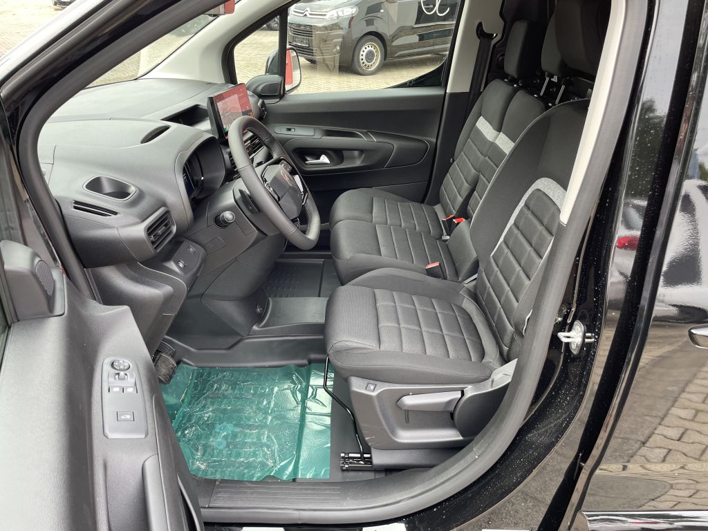 Fahrzeugabbildung Citroën Berlingo L1 BlueHDi 130 EAT8 + AHK, Standheizung