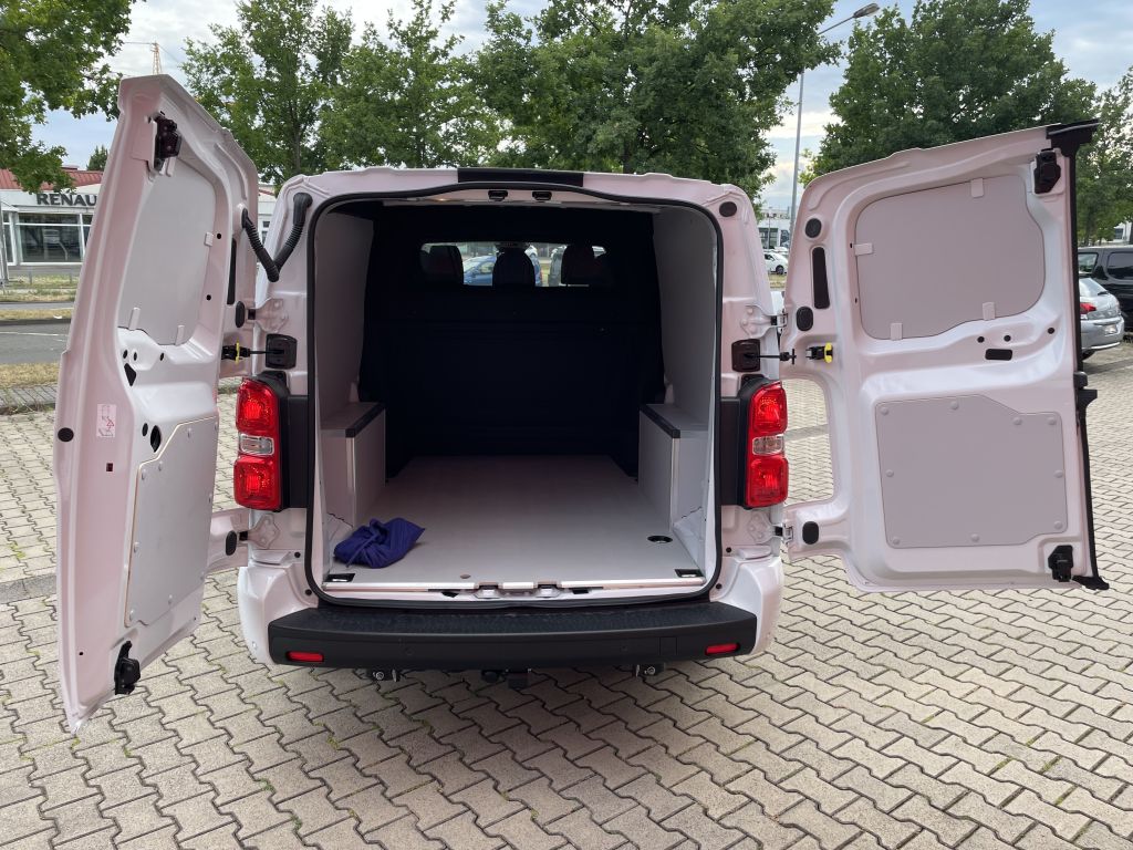 Fahrzeugabbildung Citroën Jumpy Doka Lang 2.0 BlueHDi 180 EAT8 + 5-Sitzer