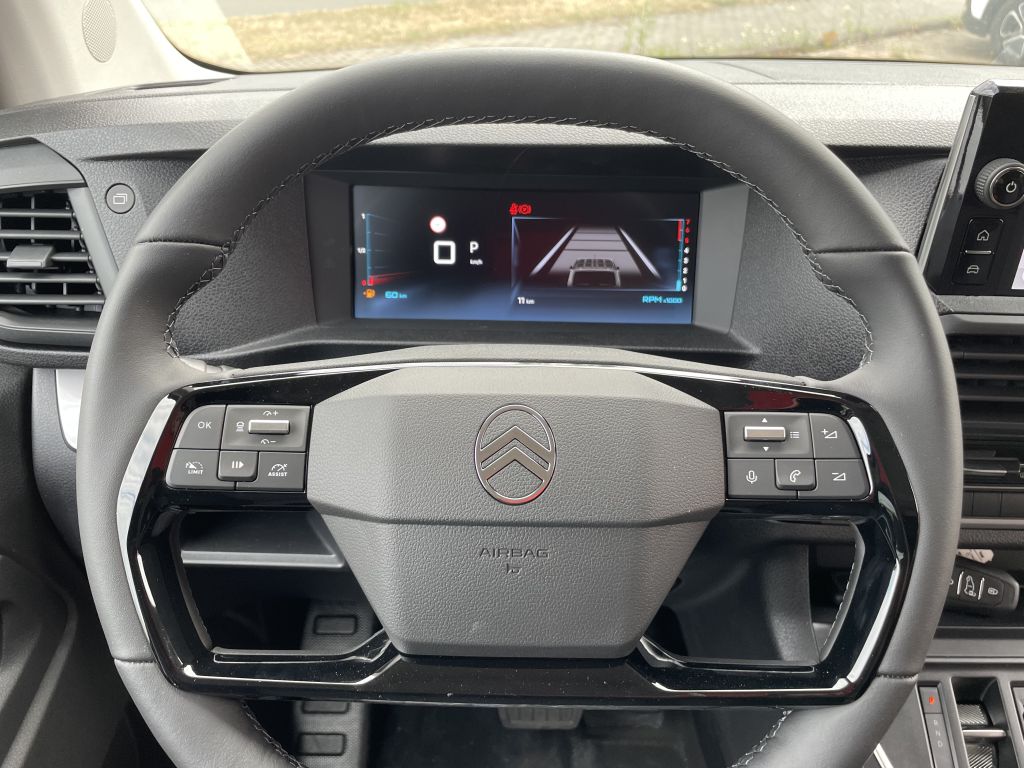 Fahrzeugabbildung Citroën Jumpy Doka Lang 2.0 BlueHDi 180 EAT8 + 5-Sitzer