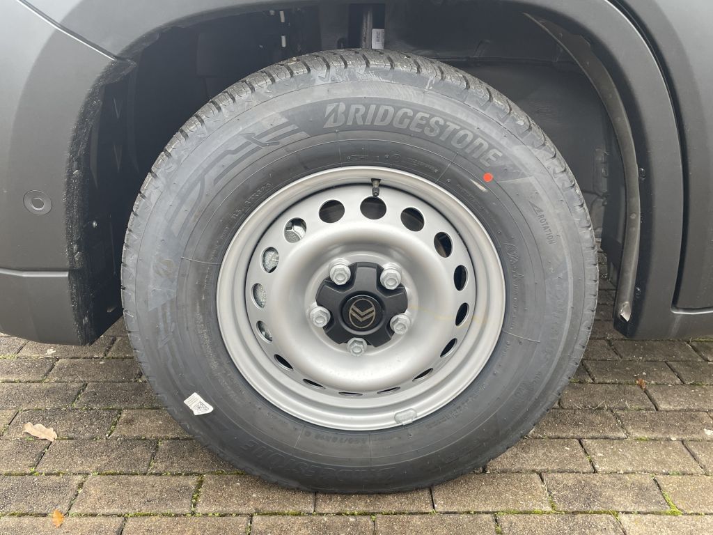 Fahrzeugabbildung Citroën Jumper Kawa L4H3 35 Heavy D 180 AT + 2 Sitzer