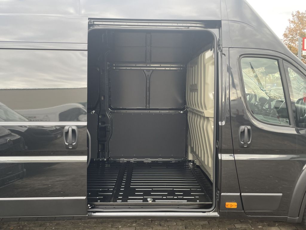 Fahrzeugabbildung Citroën Jumper Kawa L4H3 35 Heavy D 180 AT + 2 Sitzer