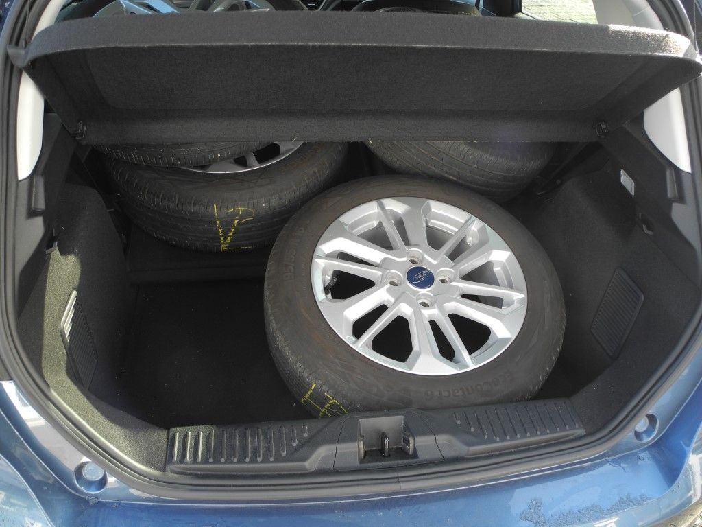 Fahrzeugabbildung Ford Fiesta 1.0 TITANIUM - WR, Navi, Parkass., ACC