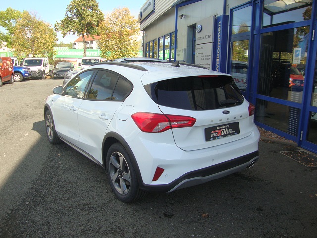 Fahrzeugabbildung Ford Focus 1.0 ACTIVE - Winter-Pak., Navi, WR, Tempo