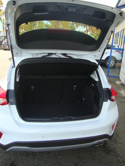 Fahrzeugabbildung Ford Focus 1.0 ACTIVE - Winter-Pak., Navi, WR, Tempo