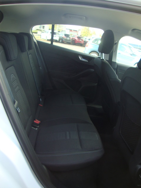 Fahrzeugabbildung Ford Focus 1.0 ACTIVE - Winter-Pak., Navi, WR, Tempo