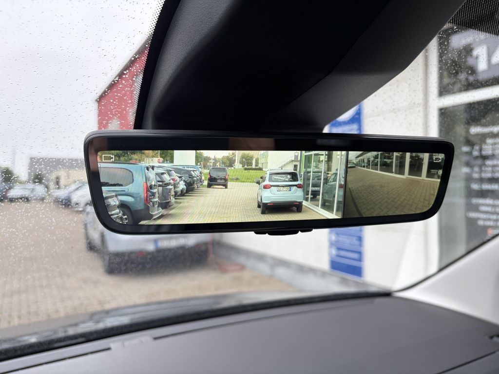 Fahrzeugabbildung Citroën Berlingo M Benzin 110 + 2 Schiebetüren, AHK