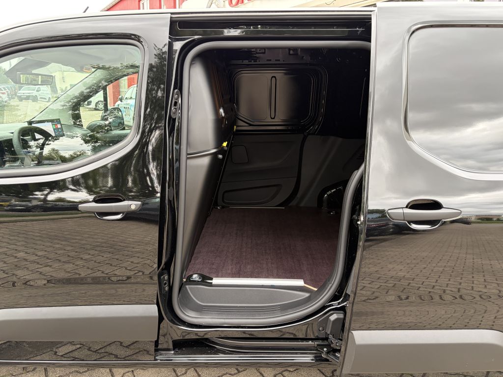 Fahrzeugabbildung Citroën Berlingo M Benzin 110 + 2 Schiebetüren, AHK