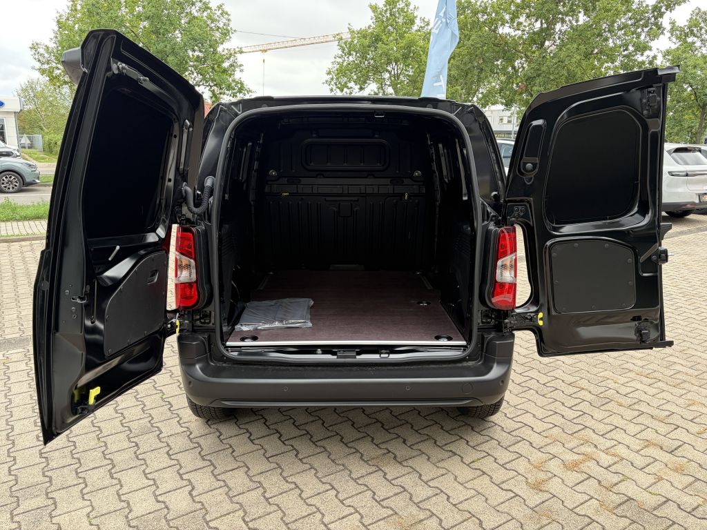 Fahrzeugabbildung Citroën Berlingo M Benzin 110 + 2 Schiebetüren, AHK