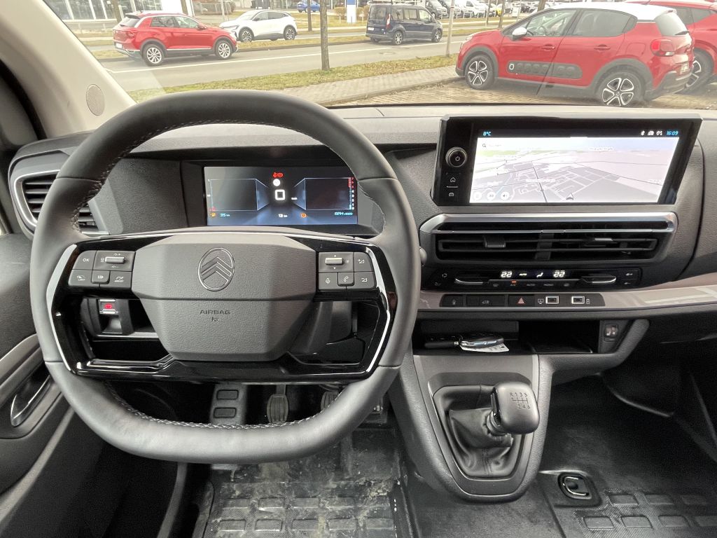 Fahrzeugabbildung Citroën Jumpy Standard BlueHDi 145 + 2x Schiebetür, AHK