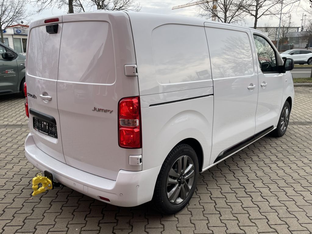 Fahrzeugabbildung Citroën Jumpy Standard BlueHDi 145 + 2x Schiebetür, AHK