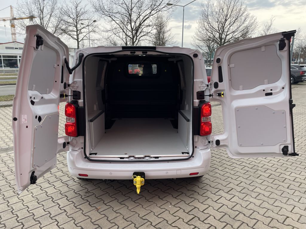 Fahrzeugabbildung Citroën Jumpy Standard BlueHDi 145 + 2x Schiebetür, AHK