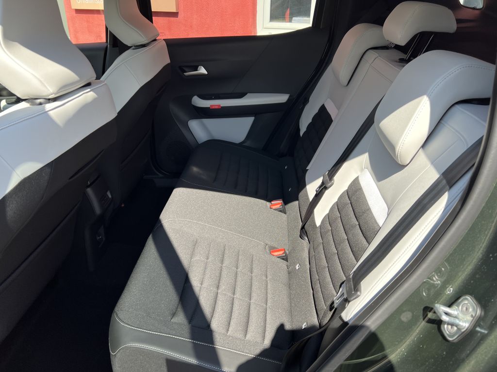 Fahrzeugabbildung Citroën e-C3 Aircross MAX Winter Paket Modell 2025