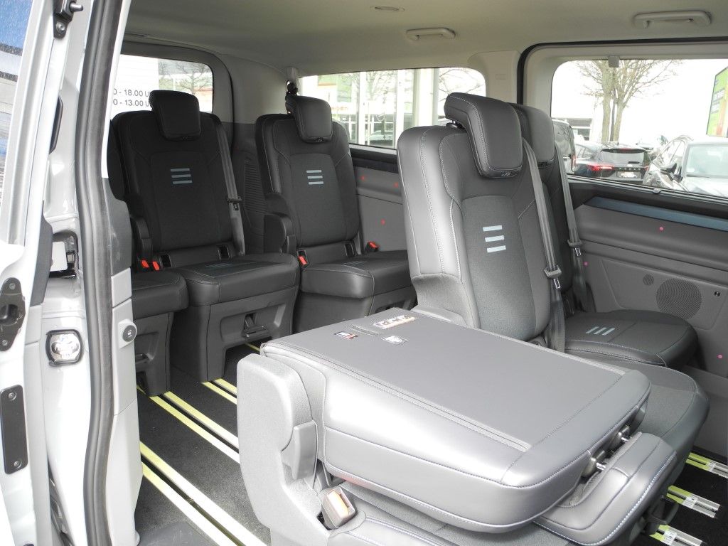 Fahrzeugabbildung Ford Tourneo Custom PHEV L2Active - Matrix, ACC, Navi