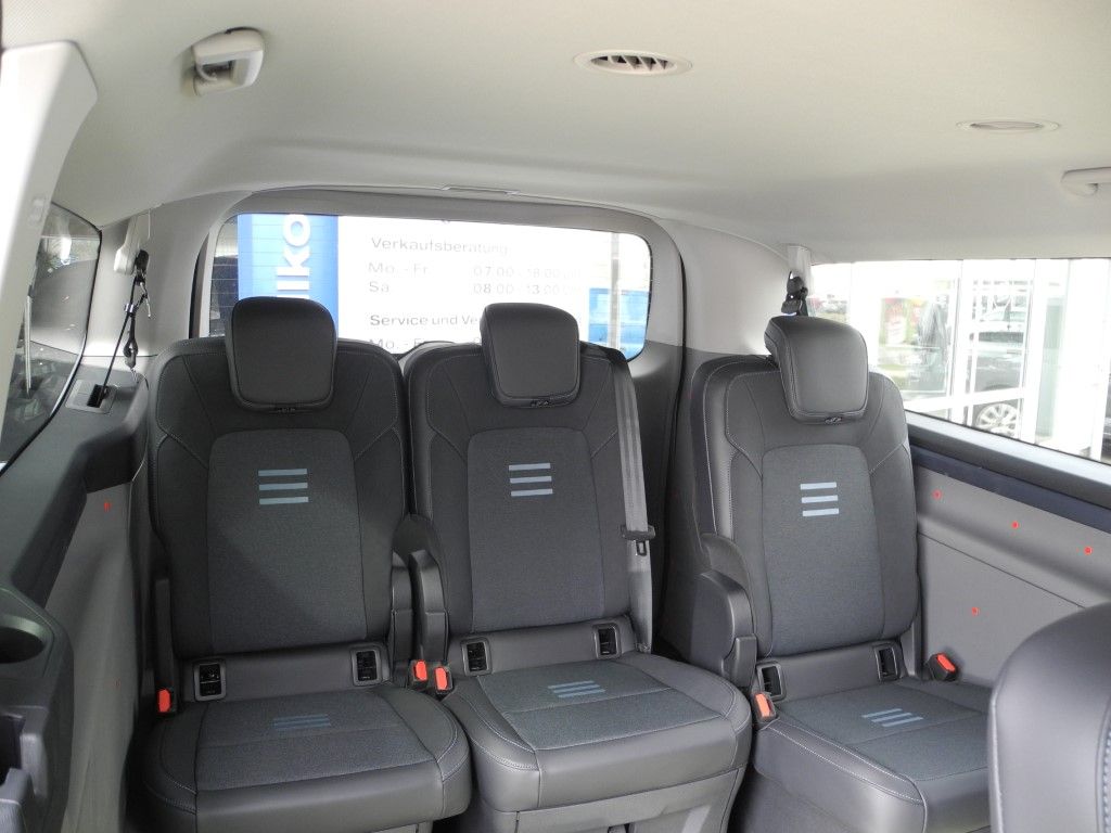 Fahrzeugabbildung Ford Tourneo Custom PHEV L2Active - Matrix, ACC, Navi