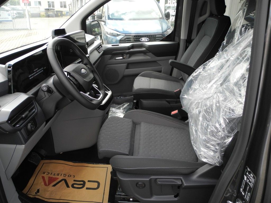 Fahrzeugabbildung Ford Tourneo Custom L2 Autm. Titanium - Matrix, AHK