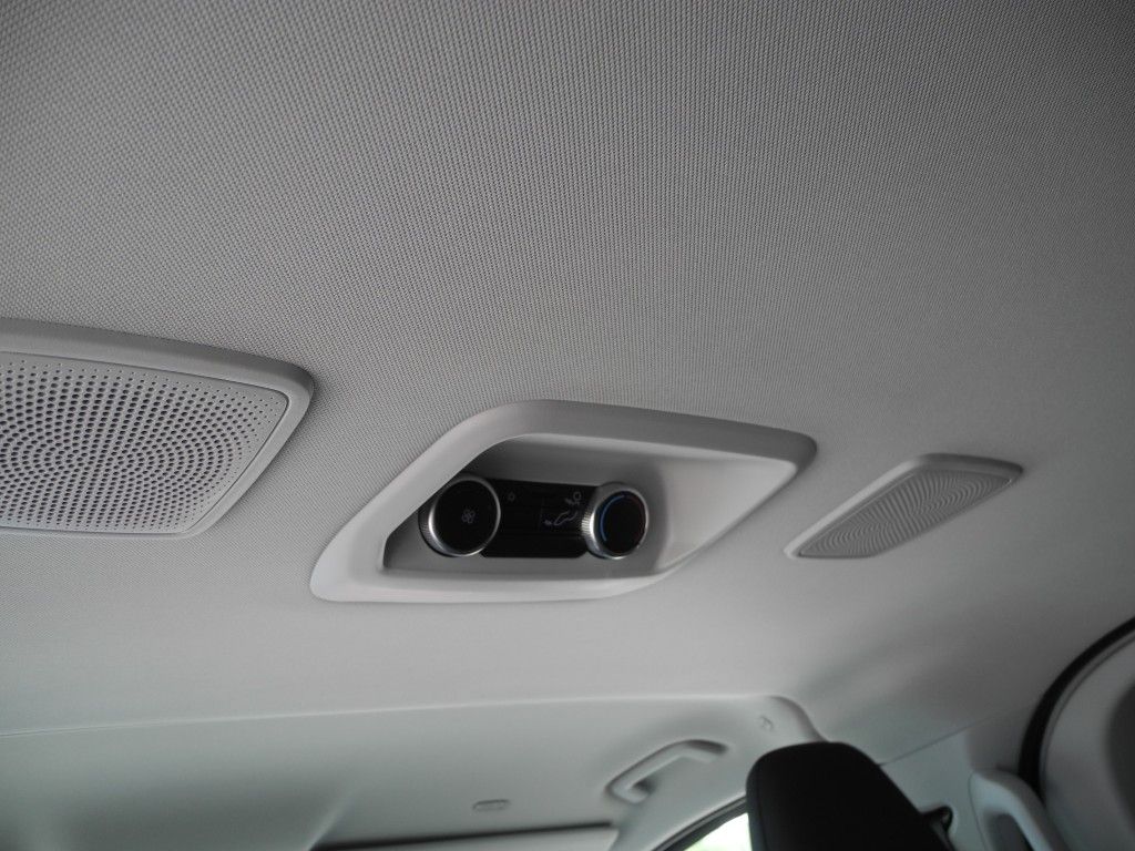 Fahrzeugabbildung Ford Tourneo Custom L2 Autm. Titanium - Matrix, AHK