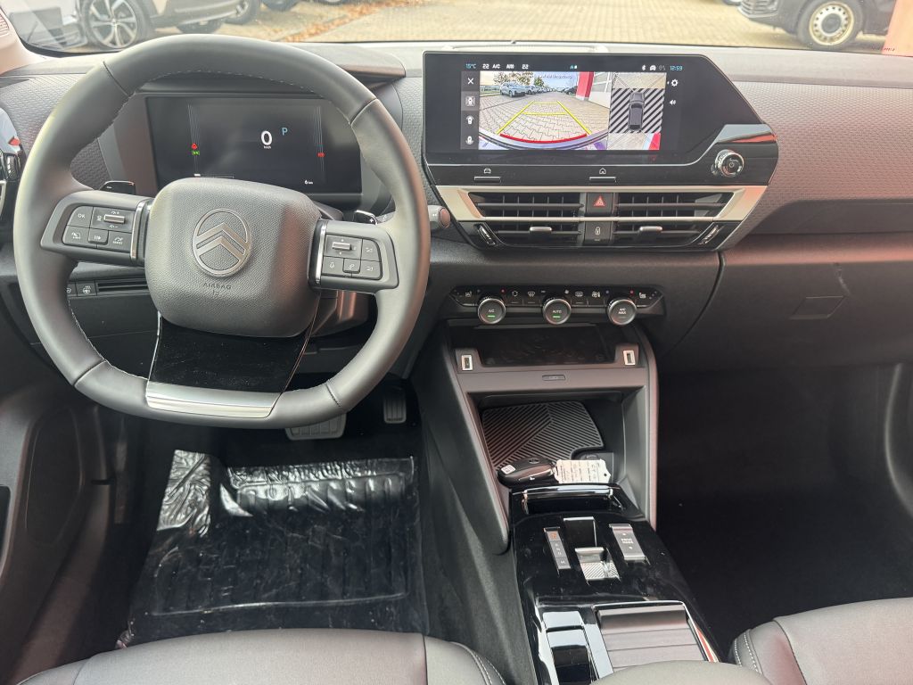 Fahrzeugabbildung Citroën C4 Benziner 130 Automatik MAX + Winter Techno Paket