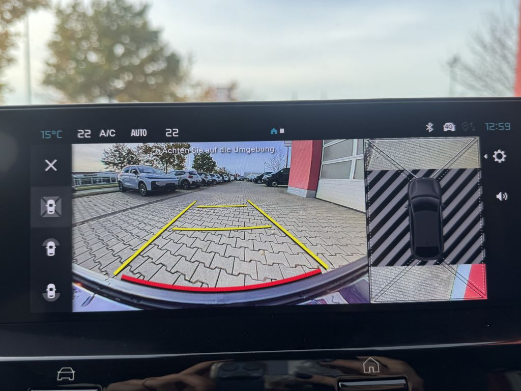 Fahrzeugabbildung Citroën C4 Benziner 130 Automatik MAX + Winter Techno Paket