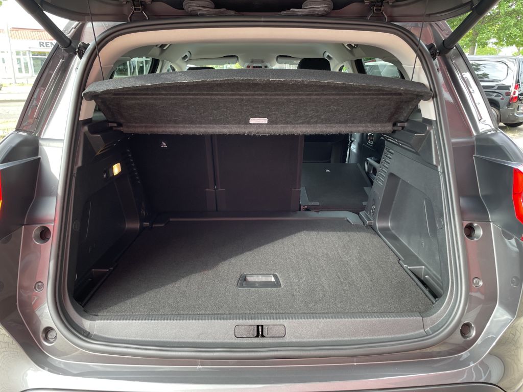 Fahrzeugabbildung Citroën C5 Aircross PureTech 130 S&S EAT8 Shine Pack