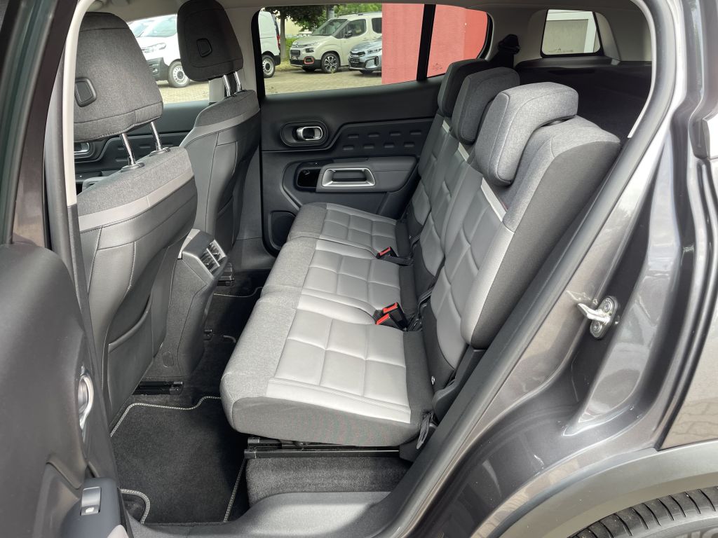 Fahrzeugabbildung Citroën C5 Aircross PureTech 130 S&S EAT8 Shine Pack