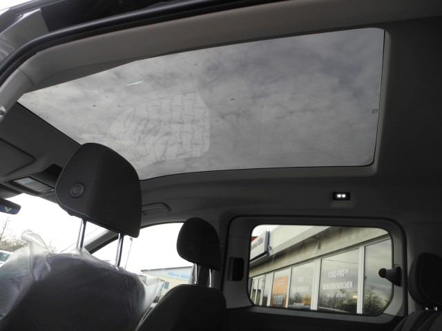 Fahrzeugabbildung Ford Grand Tourneo Connect Aut. ACTIVE - AHK, Sitzh.