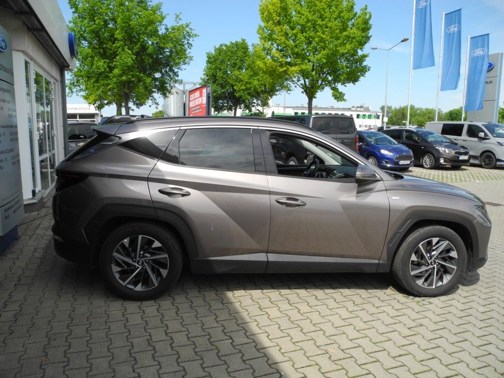 Fahrzeugabbildung Hyundai TUCSON 1.6 T-GDi 48V-Hybrid 2WD DCT Trend