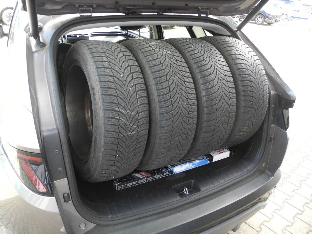 Fahrzeugabbildung Hyundai TUCSON 1.6 T-GDi 48V-Hybrid 2WD DCT Trend