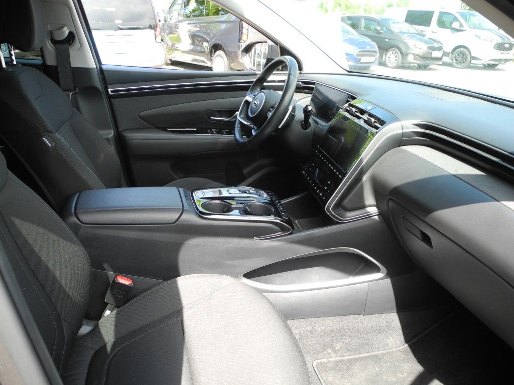 Fahrzeugabbildung Hyundai TUCSON 1.6 T-GDi 48V-Hybrid 2WD DCT Trend