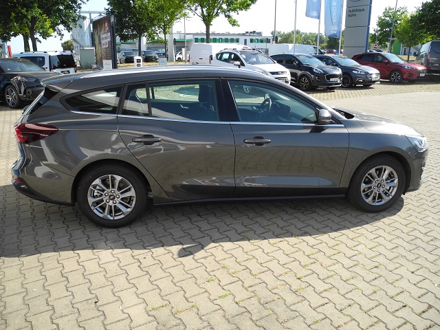 Fahrzeugabbildung Ford Focus Turnier 1.0 Hybrid TITANIUM- Winter-P, Alu