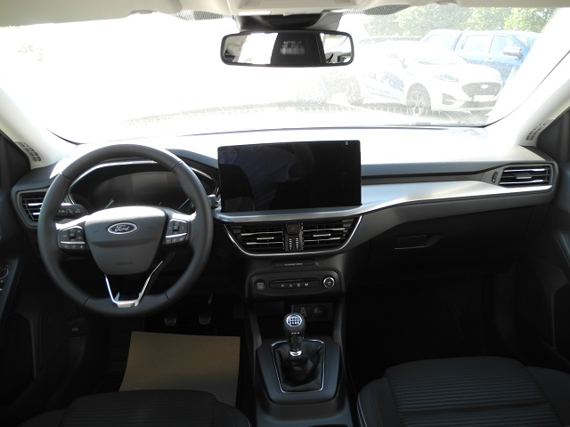 Fahrzeugabbildung Ford Focus Turnier 1.0 Hybrid TITANIUM- Winter-P, Alu